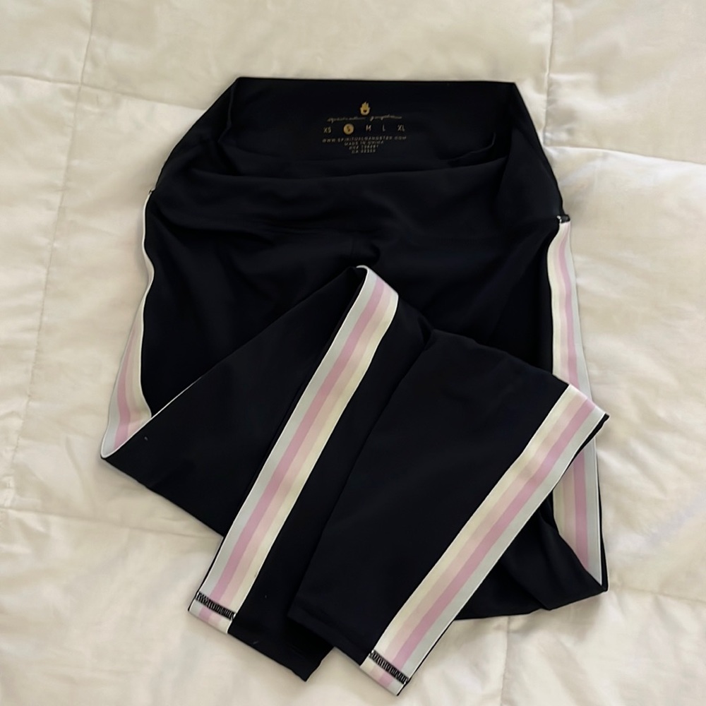Spiritual Gangster leggings